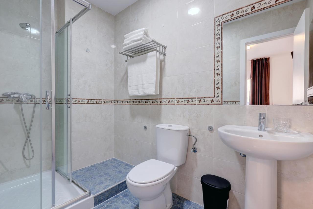 Hostal 37 Естепона Екстериор снимка