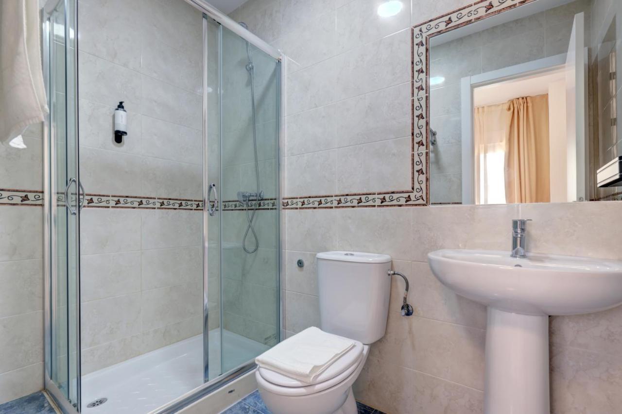 Hostal 37 Естепона Екстериор снимка
