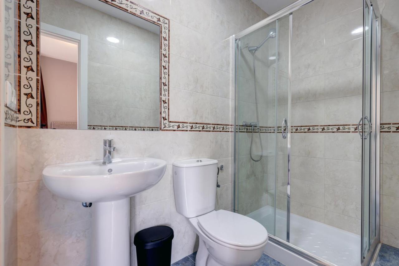 Hostal 37 Естепона Екстериор снимка